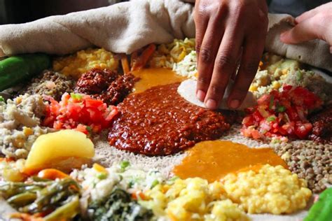  시르 와트! 에티오피아 아디스 아베바의 매콤하고 향긋한 맛을 경험하세요!